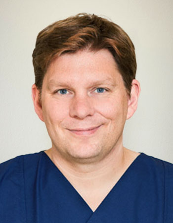 Dr. med. Dr. med. dent. Schneider